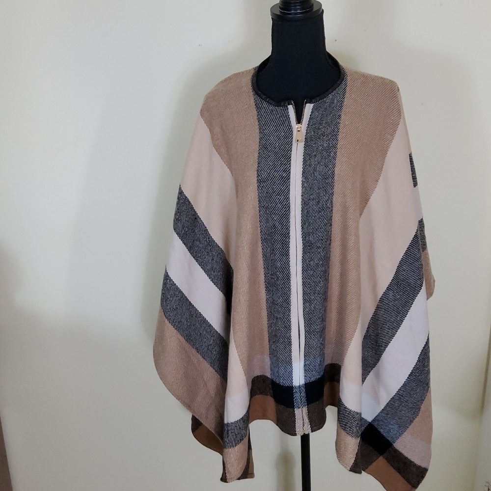 Apt 9 Colorblock Poncho